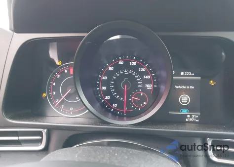 2022 Hyundai Elantra Sel z USA, uszkodzony, nr VIN 5NPLM4AG5NH065974